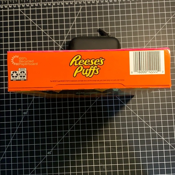 Travis Scott Reese's Puffs - Picture 6 of 6